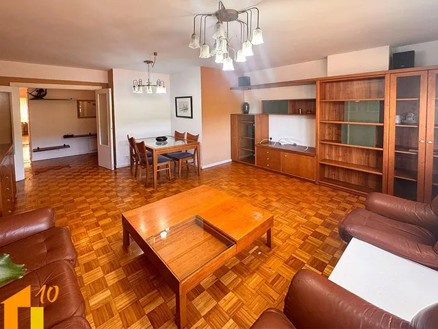 Amplia y luminosa vivienda en calle Jerez — 4
