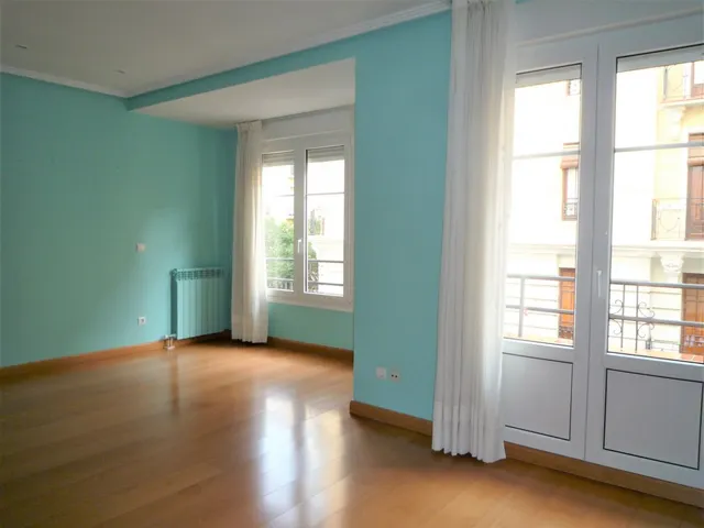 Se Vende Piso de 118 m2, reformado, en Don Jaime esquina Plaza del Pilar — 5