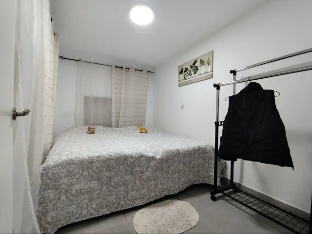 PISO EN BARRIO SAN ANTON  JUNTO MERCADO CENTRAL (CENTRO) — 10
