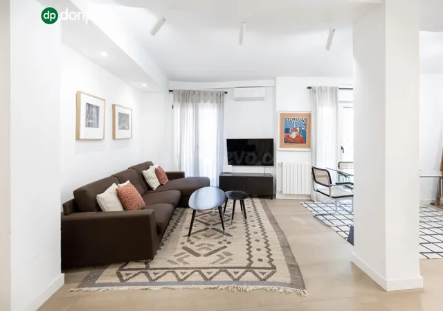 ✨ EXCLUSIVA VIVIENDA REFORMADA EN PLAZA MARIANA PINEDA — 4