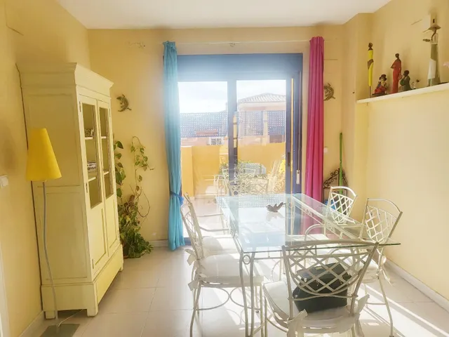 ÁTICO EXCLUSIVO CON VISTAS, TERRAZAS, PISCINA Y GARAJE – A 250 M DE LA PLAYA — 14