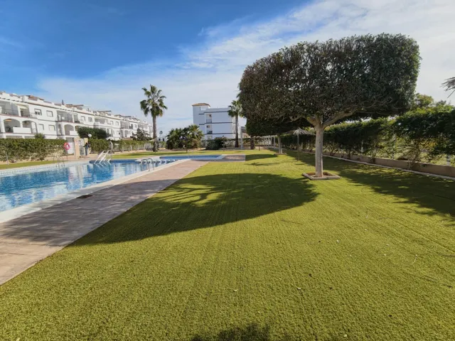 ATICO ENCANTADOR  CON GARAJE Y SOLARIUM PROPIO CON BONITAS VISTAS AL MAR EN ORIHUELA COSTA !!! — 40