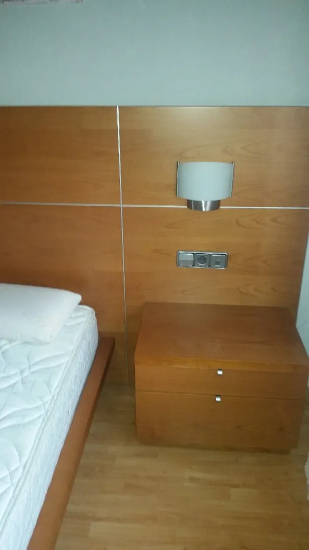 Vivienda de 120 metros más bar de 80 metros.
San Pedro. — 45