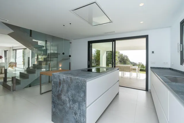 Villa de Lujo con vistas al Mar en Benalmádena — 12