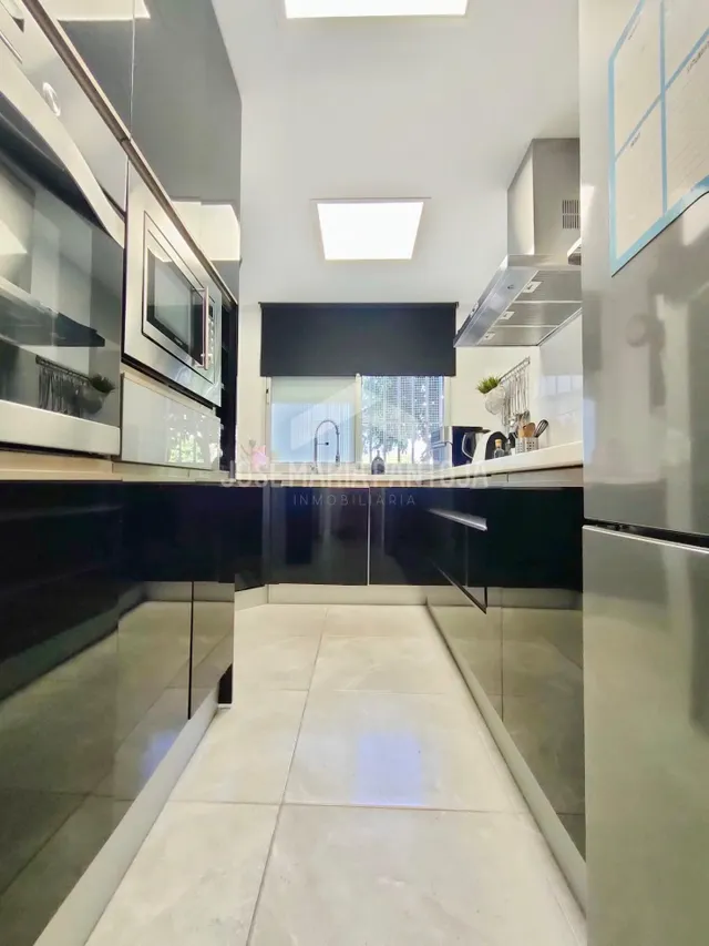 PISO REFORMADO CON TERRAZA EN NAZARET. — 10