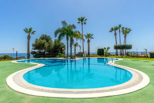 Apartamento en Aguamarina con vistas al mar — 24
