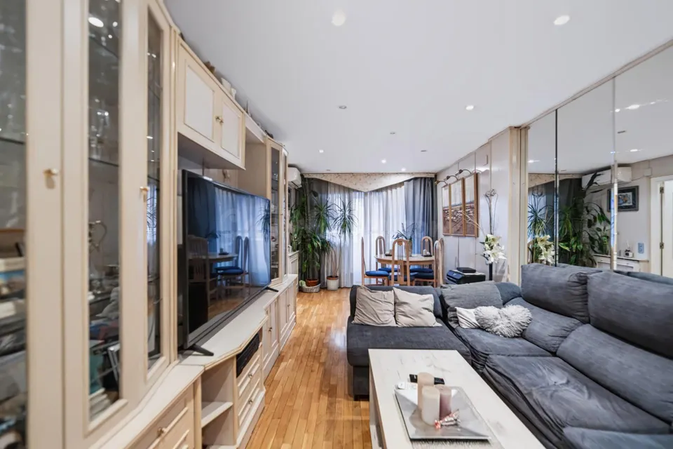 VIVIENDA MUY LUMINOSA DE 3 DORMITORIOS, 2 BAÑOS Y AMPLIA TERRAZA