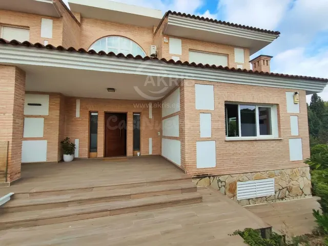 Chalet Independiente en Toledo — 2