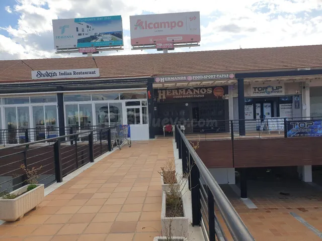 Business Opportunity - Freehold Bar for sale - Furnished - P - foto 3