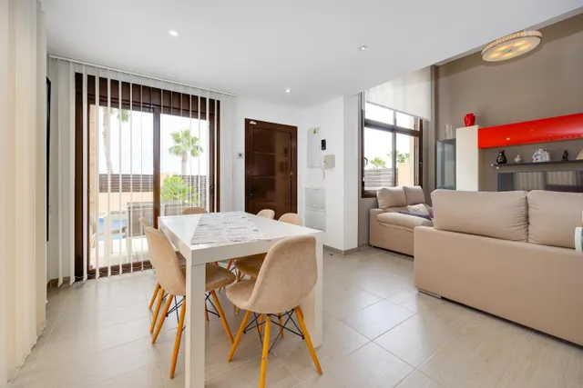 Villa 3 habitaciones 120m² en venta - Centro de la Ciudad Quesada — 26