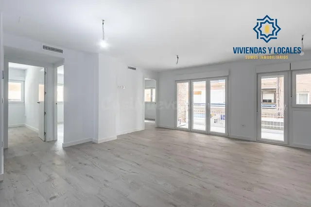 Piso reformado en Avenida Barcelona — 3