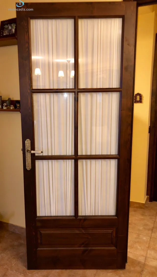 AMPLIA VIVIENDA CON ASCENSOR - ZONA CENTRO — 36