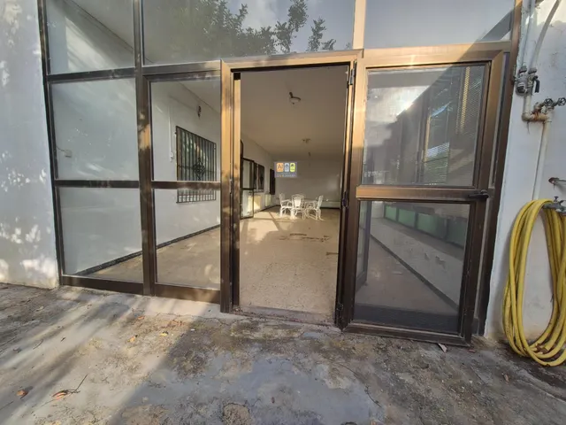 CASA EN EL CAMPO CERCA DEL PUEBLO — 49