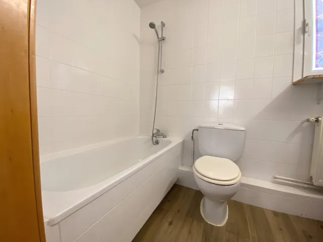 ÁTICO EXTERIOR CON TERRAZA, LUZ NATURAL Y PRIVACIDAD EN L’HOSPITALET — 18