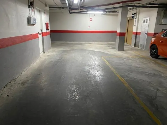 Garaje centrico, calle La Paz 14 — 4
