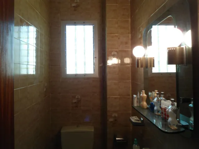 MAGÑIFICO CHALET EN BENAFER, EN EL CENTRO DEL PUEBLO. — 6