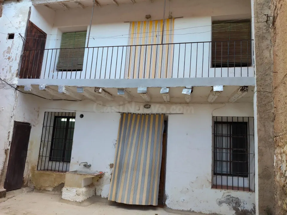 Se vende casa en Villanueva de Huerva