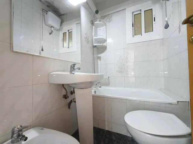 Piso de 3 habitaciones en la teixonera , muy soleado y bien equipado — 10