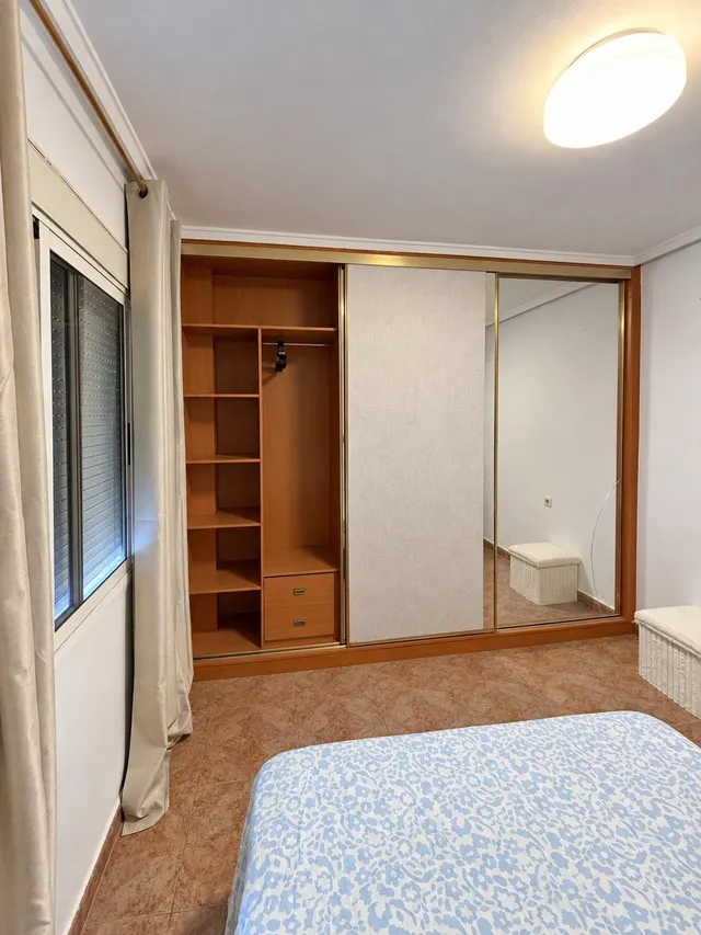 Piso de 3 habitaciones con terraza en Marxalenes — 9