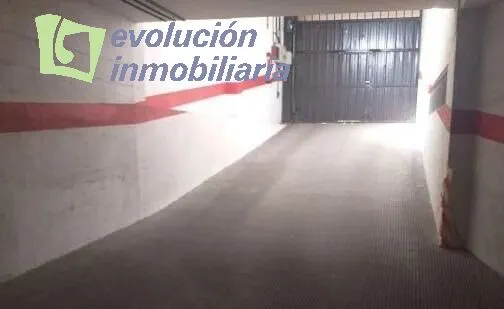 VENTA PLAZA DE PARKING EN ZONA DE LA UNIVERSIDAD. BURGOS — 2