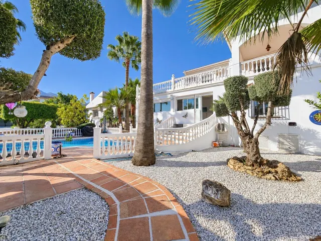 Cuatro casas en una en Alhaurín de la Torre - foto 2
