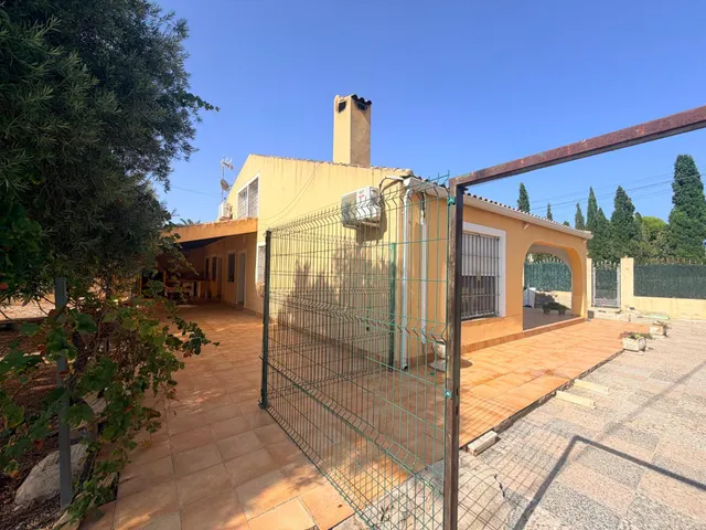 DOS CASAS EN UNA EN MATOLA SOLO EN ALQUILER — 16