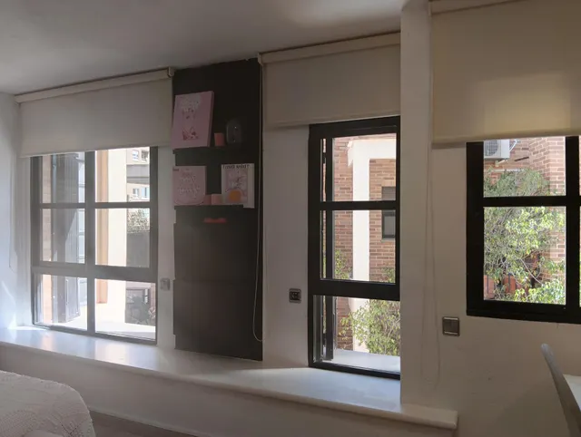 Espectacular adosado con buhardilla , apartamento independiente con baño y sin cocina, garaje doble y piscina en zona residencial premium — 37