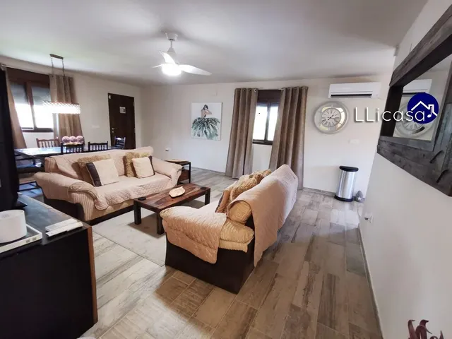 Chalet independiente en venta en urbanización de Llíria — 6