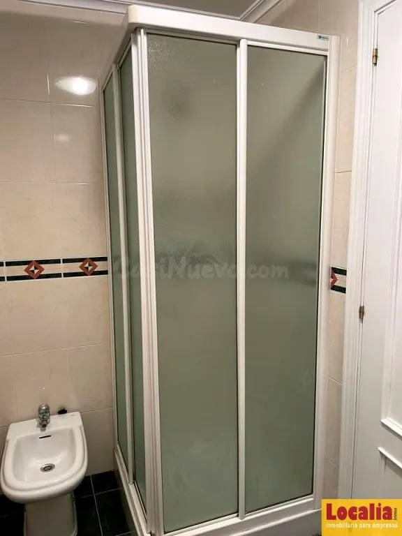 Piso con garaje y trastero en Sardinero, Santander — 12