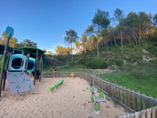 Fantastico terreno en Vallirana - En el sector el pinar, parte alta. — 5