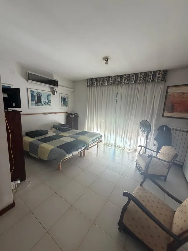 DUPLEX EN VENTA PARA ENTRAR A VIVIR CON GRAN TERRAZA EN BARRIO CENTRO EN CORNELLA DE LLOBREGAT — 10