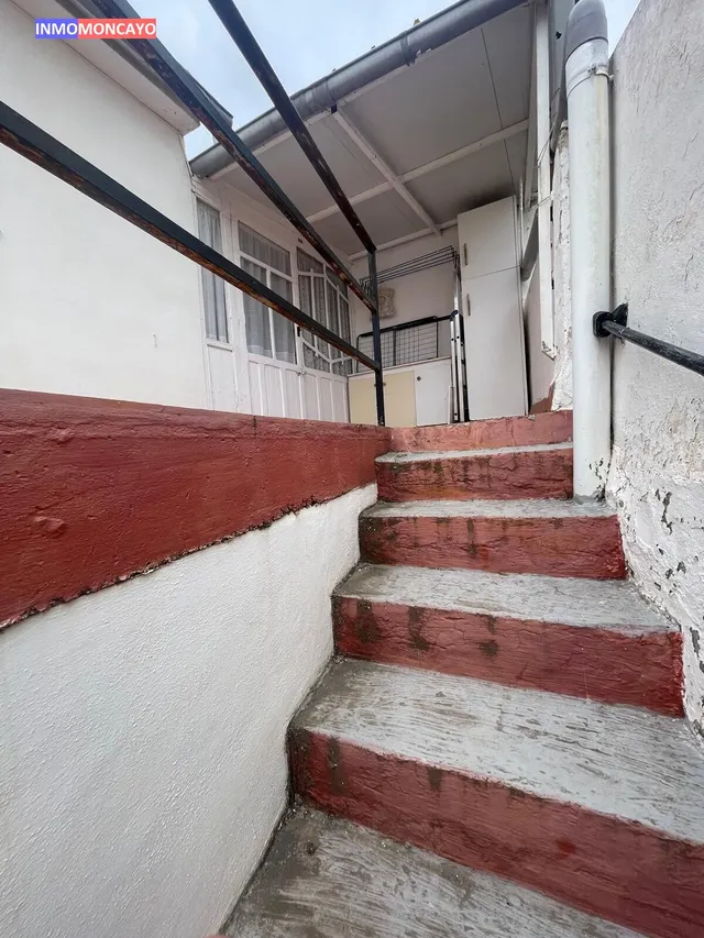 SE VENDE ESTUPENDO PISO EN NOVALLAS (ZARAGOZA) — 24
