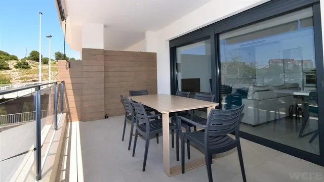 Apartamento moderno en Santa Pola con vistas despejadas — 8
