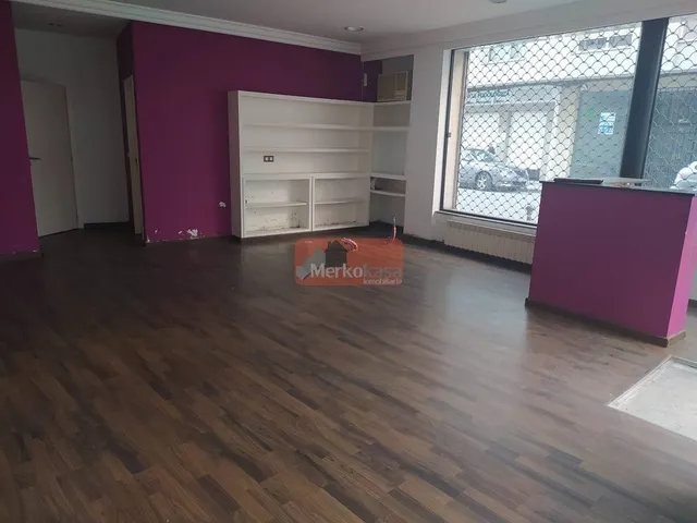 SE VENDE BAJO COMERCIAL ACONDICIONADO — 3