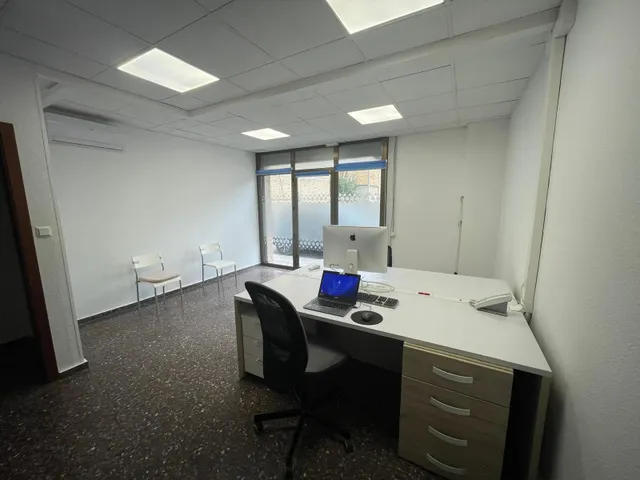 LOCAL COMERCIAL A ROQUETES DE 195m2 — 6