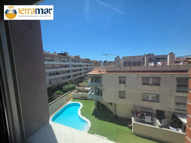 AMPLIO PISO DE 103m2 CON 4 habitaciones, TERRAZA Y PARKING INCLUIDO JUNTO AL VILAMARINA — 35