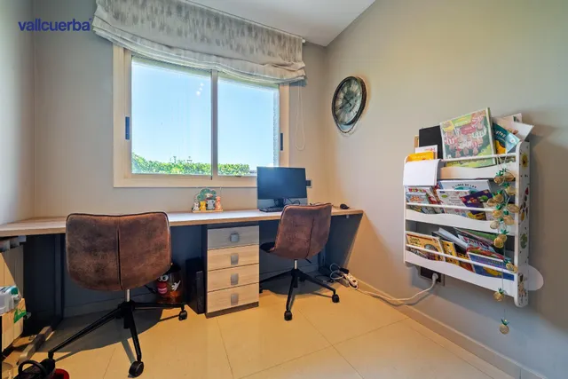 CASA ESQUINERA EN RESIDENCIAL AIGÜESVERDS DE REUS — 16