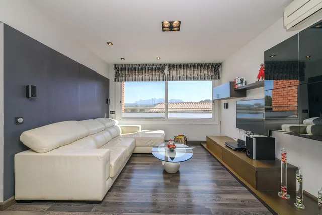 Exclusividad y diseño: 2º piso con ascensor, parking y suite de lujo — 15