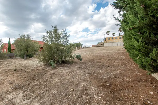 Parcela de casi 1500m2 en el Chorrico — 2