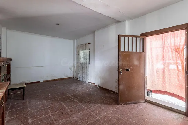 Cortijo con casa de 117 m2 y terreno de 2.312 m2 en Santa Fe — 5