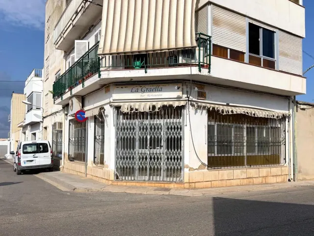 LOCAL COMERCIAL DE 117 m2 CON MÚLTIPLES POSIBILIDADES EN VEN - foto 3