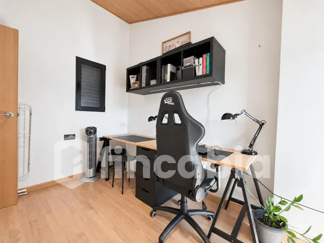 Dúplex con dos terrazas y aparcamiento en el centro de Santa Coloma de Farners — 40