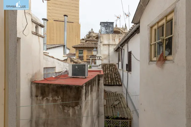 ¡Oportunidad única en el corazón de Granada! — 31
