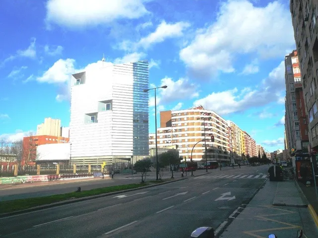 AVDA NAVARRA - 270 m2 de LOCALES COMERCIALES A PIE DE CALLE. — 29