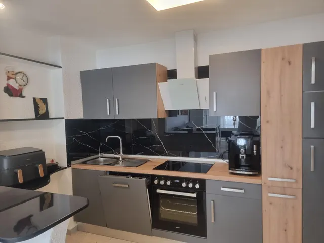 Acogedor Apartamento Reformado a Pocos Pasos de la Playa en Torrevieja — 12