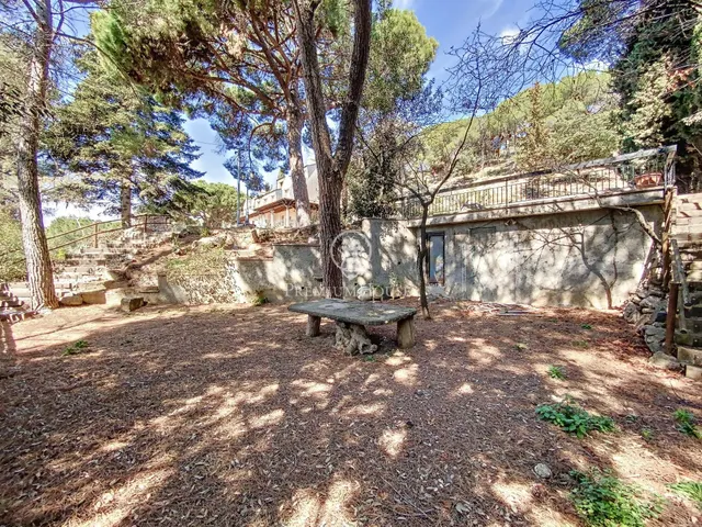 Preciosa casa estilo inglés situada en l’Ametlla del Vallès — 46