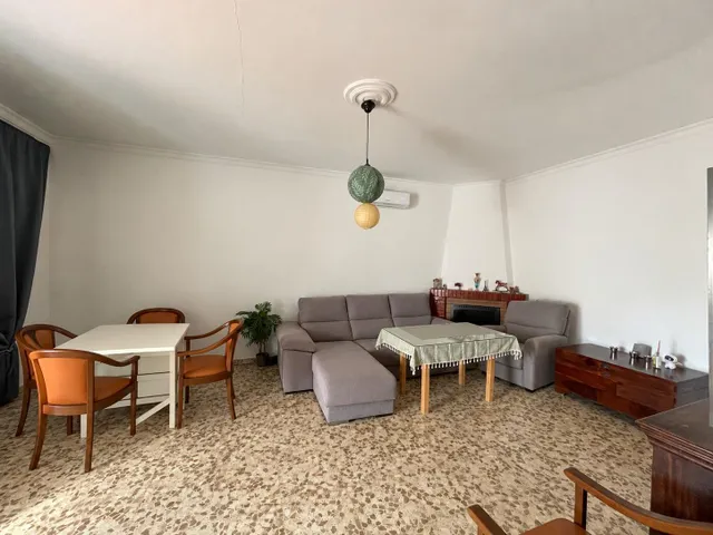Chalet 4 habitaciones 160m² en venta - AVD. DE EUROPA — 11