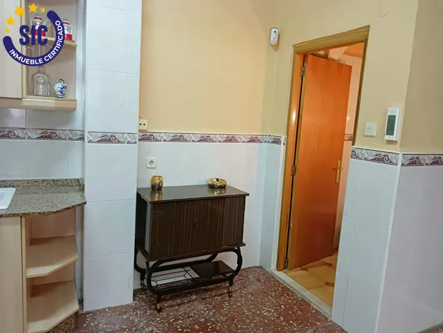 LOCAL COMERCIAL EN PROCESO DE CAMBIO A VIVIENDA CON PLAZA DE GARAJE — 5