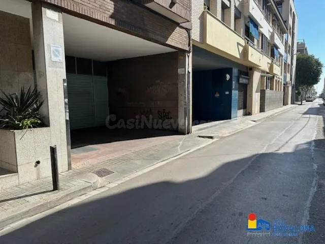 Venta de Plaza de aparcamiento en Zona de Progrés