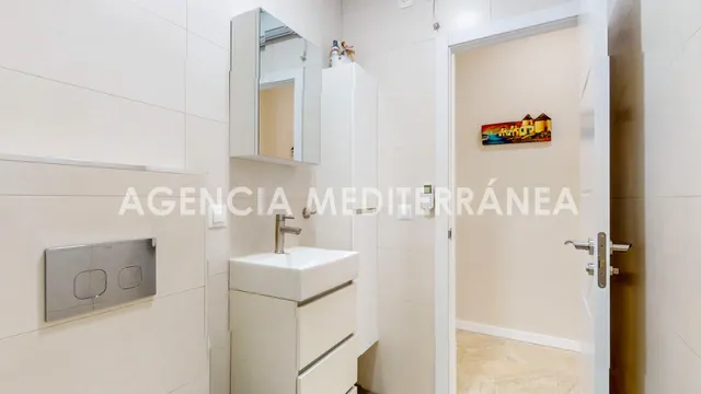 ¡Espectacular ático totalmente reformado y amueblado con terraza en Extramurs! — 22
